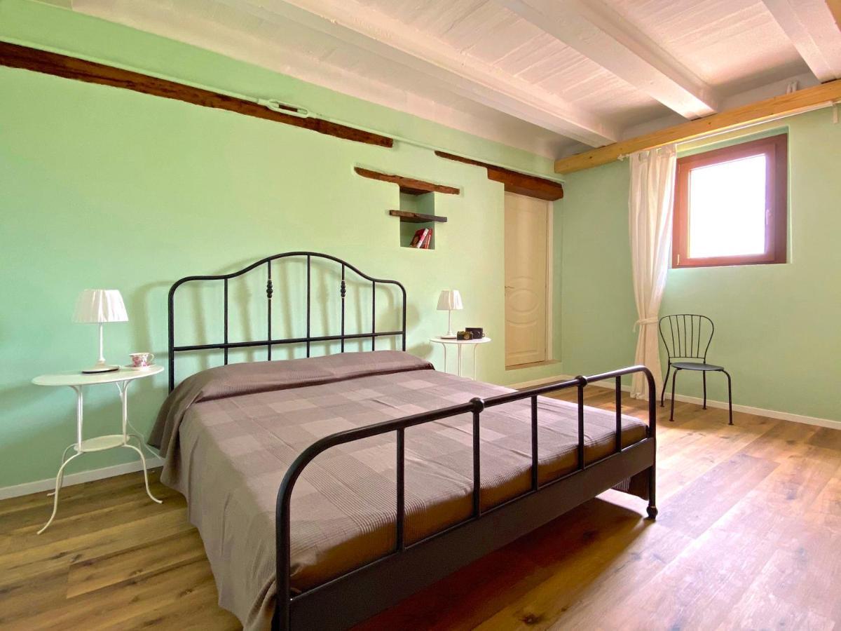 Casale Casini Soccorso Guest House Senigallia Room photo