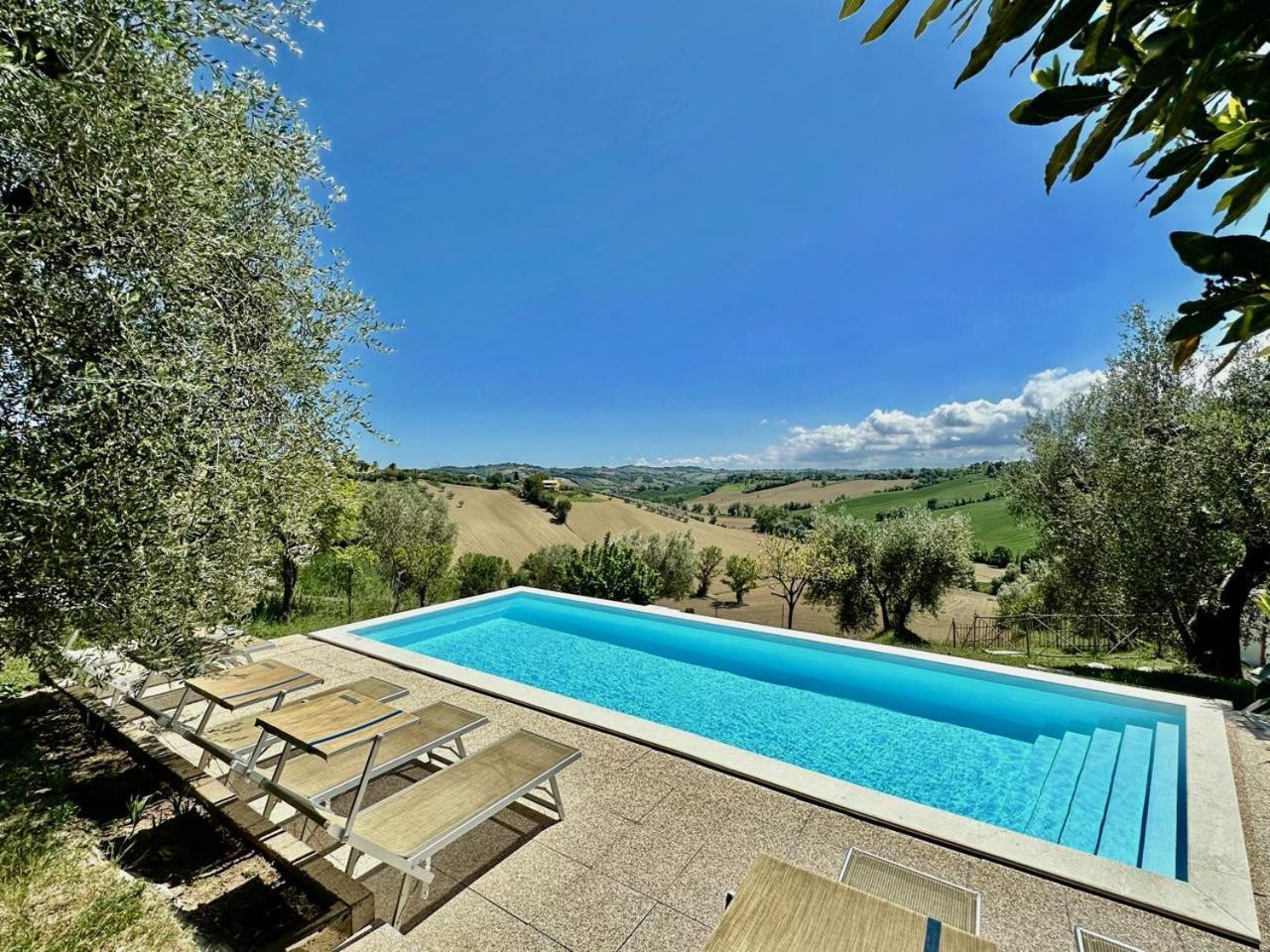 Casale Casini Soccorso Guest House Senigallia Exterior photo
