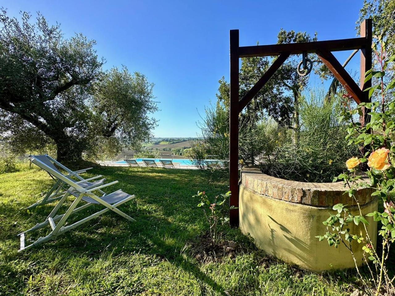 Casale Casini Soccorso Guest House Senigallia Exterior photo